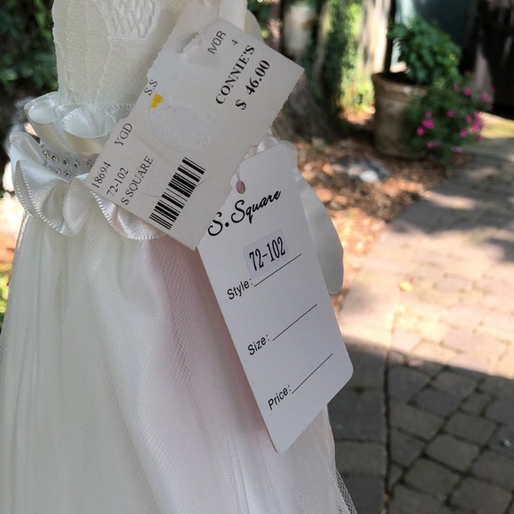 Girls White Tulle Flower Girl Dress NWT - Picture 4 of 4